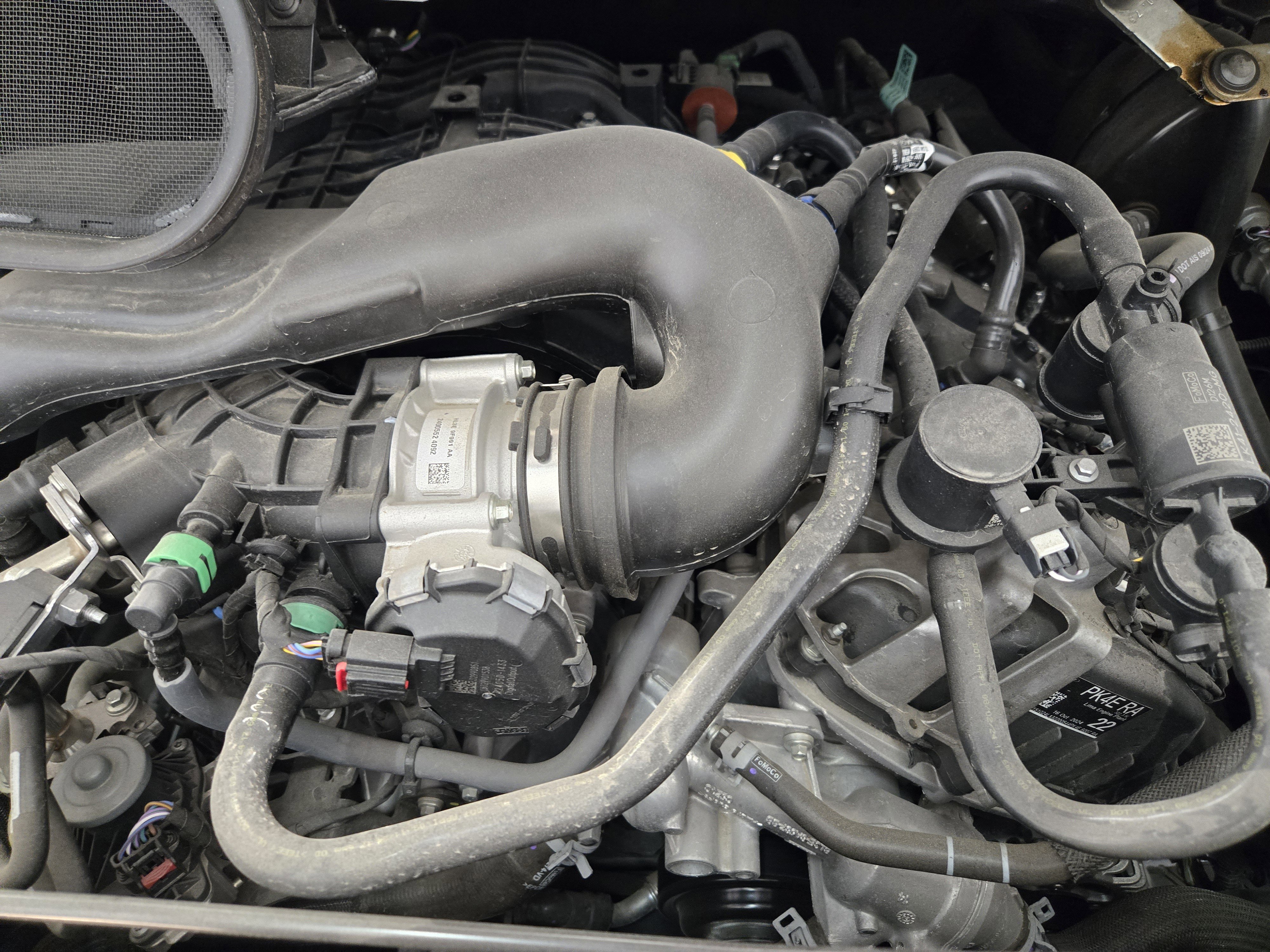 Used 2024 Ford Transit 150 Low Roof RWD image 28