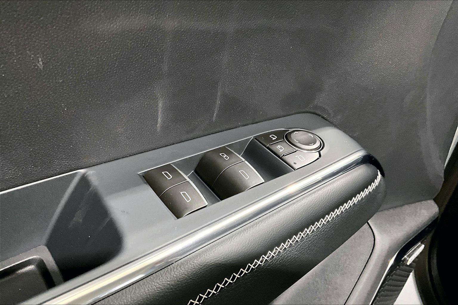 New 2026 GMC Acadia Denali w/ Super Cruise Package image 17