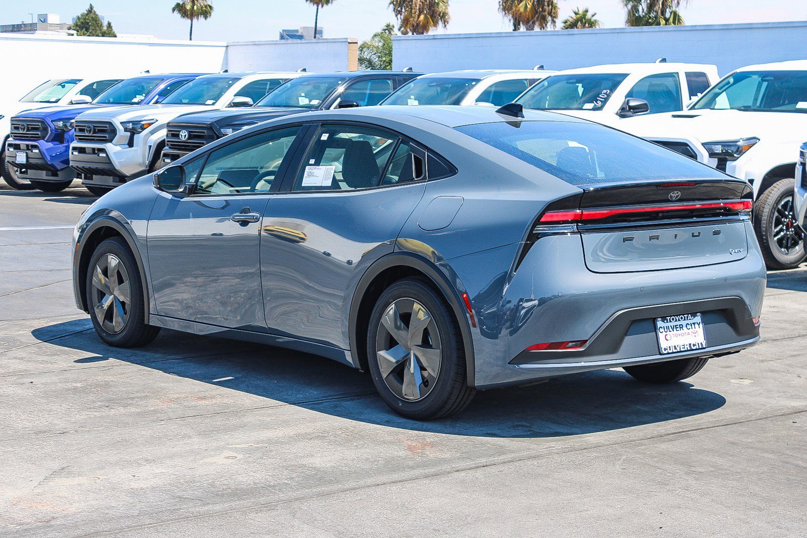 New 2026 Toyota Prius LE FWD image 7