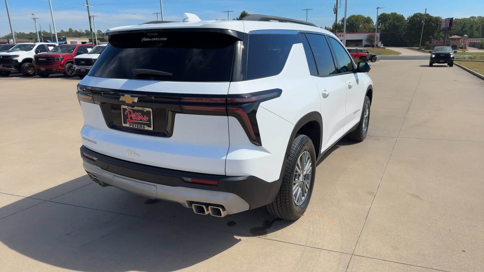 Used 2026 Chevrolet Traverse LT w/ Driver Confidence Package FWD image 8
