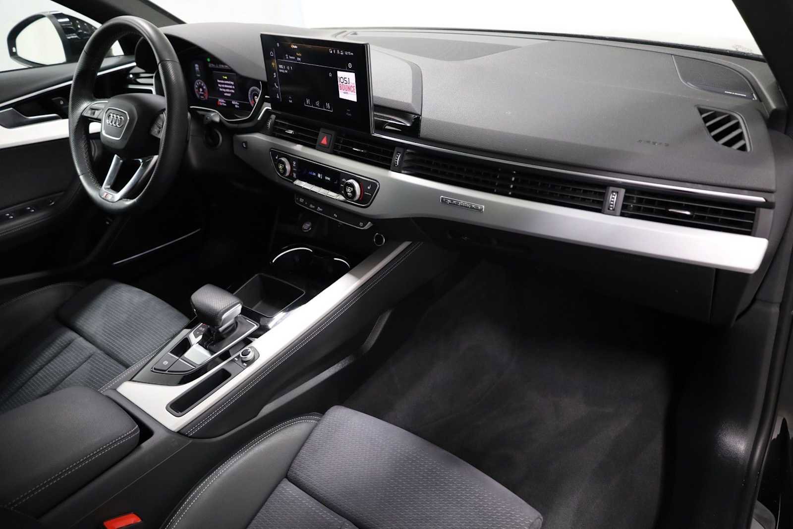 Used 2022 Audi A4 2.0T Premium Plus w/ Premium Plus Package image 6