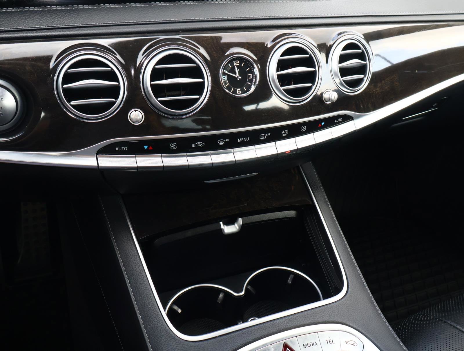 Used 2016 Mercedes-Benz S 550 Sedan image 29