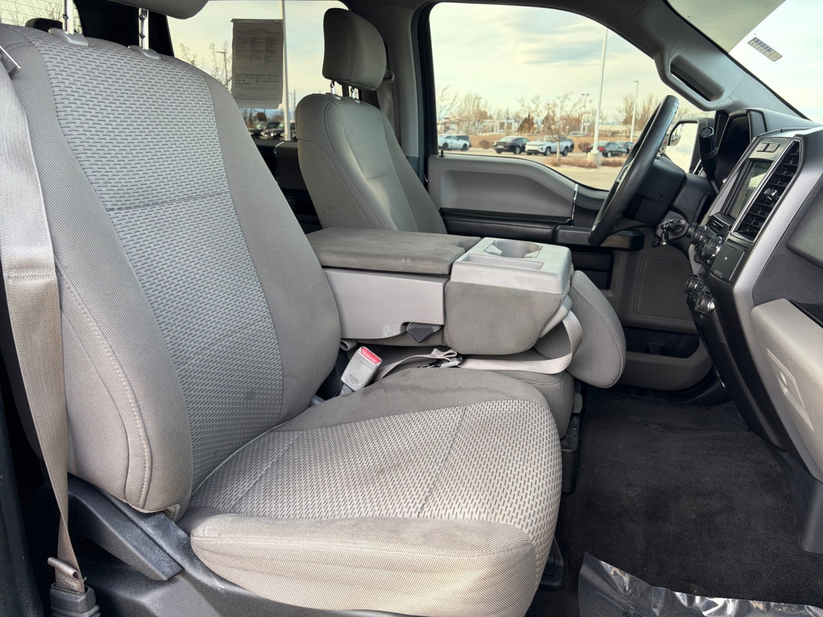 Used 2017 Ford F150 XLT image 34