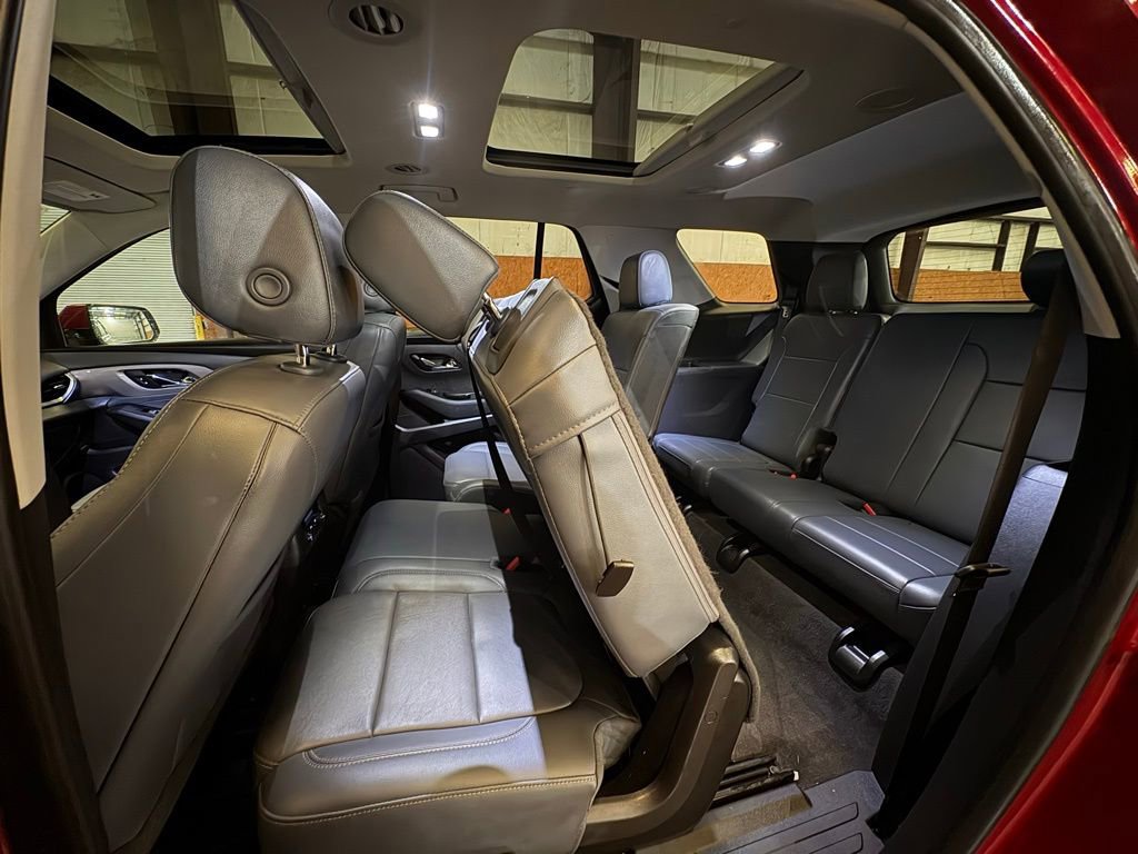 Used 2019 Chevrolet Traverse LT w/ LT Premium Package image 46