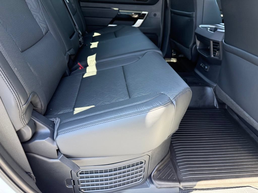 Used 2024 Toyota Tundra Limited AWD/4WD image 43