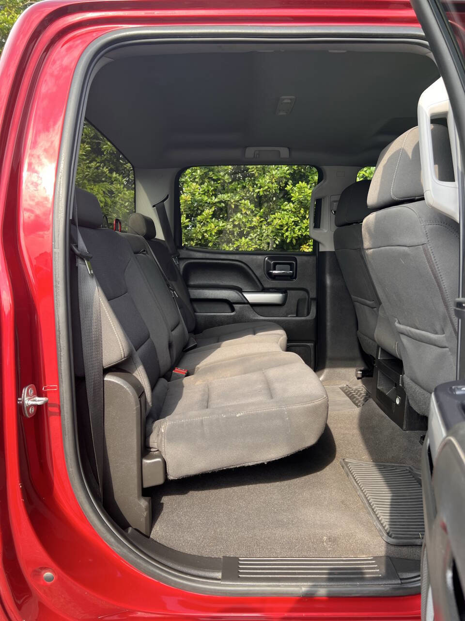 Used 2018 Chevrolet Silverado 1500 LT w/ All Star Edition image 19