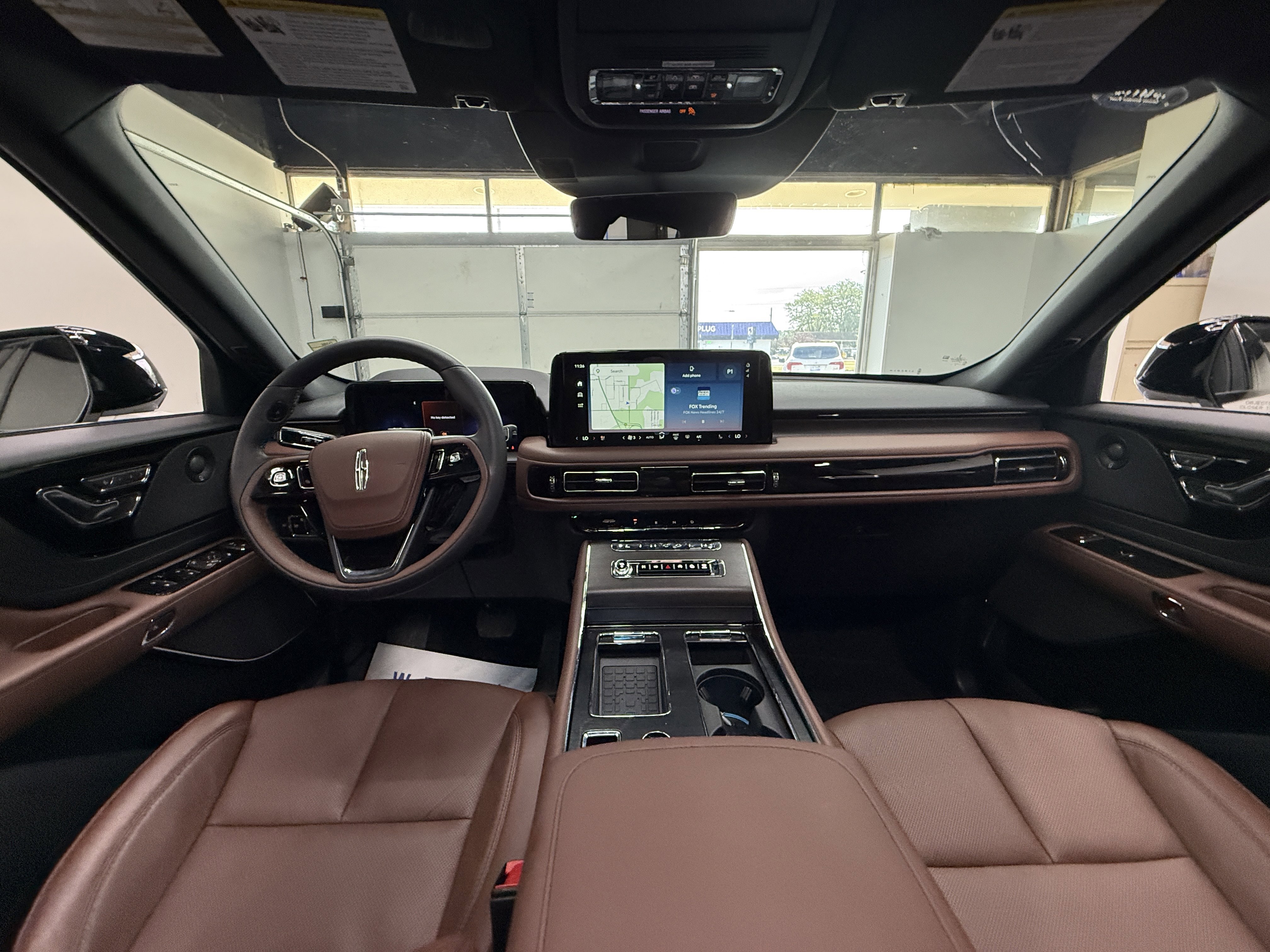 Used 2026 Lincoln Aviator Reserve w/ Jet Appearance Package AWD/4WD image 13