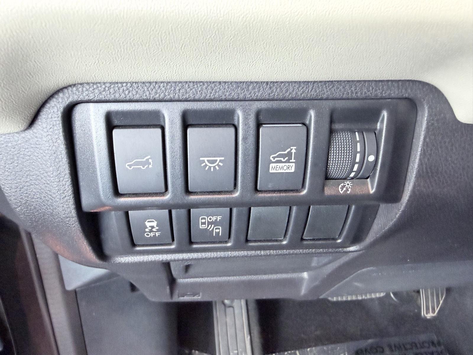Used 2020 Subaru Ascent Limited w/ Technology Package AWD/4WD image 49