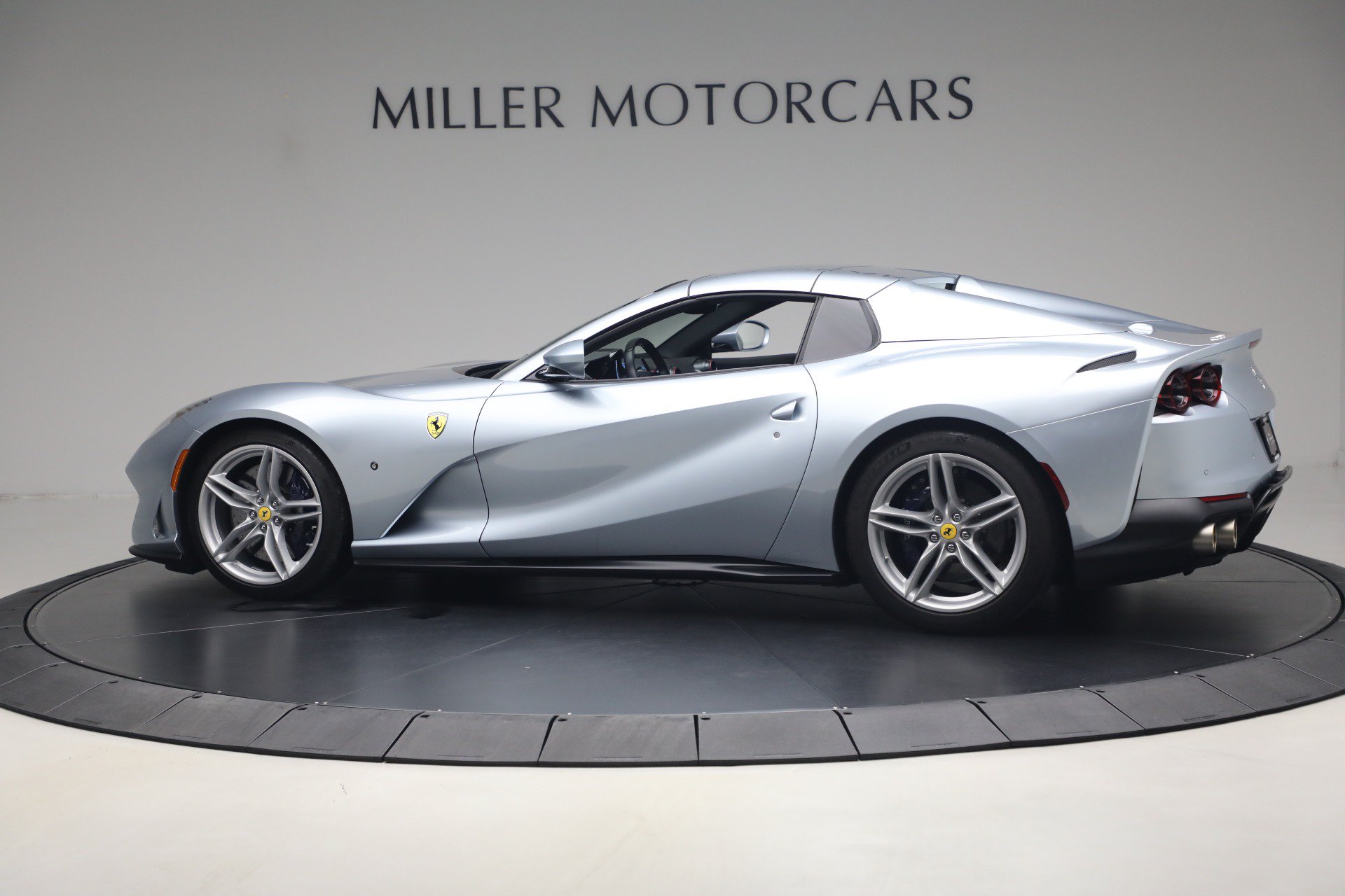 Certified 2022 Ferrari 812 GTS RWD image 27