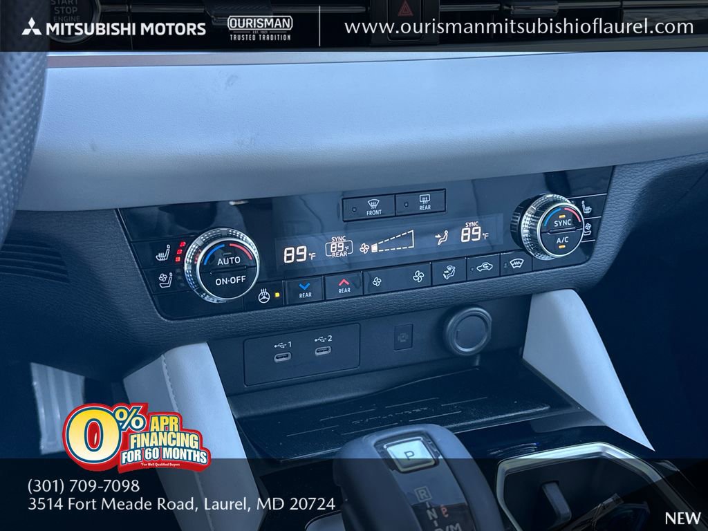 New 2025 Mitsubishi Outlander SEL image 16