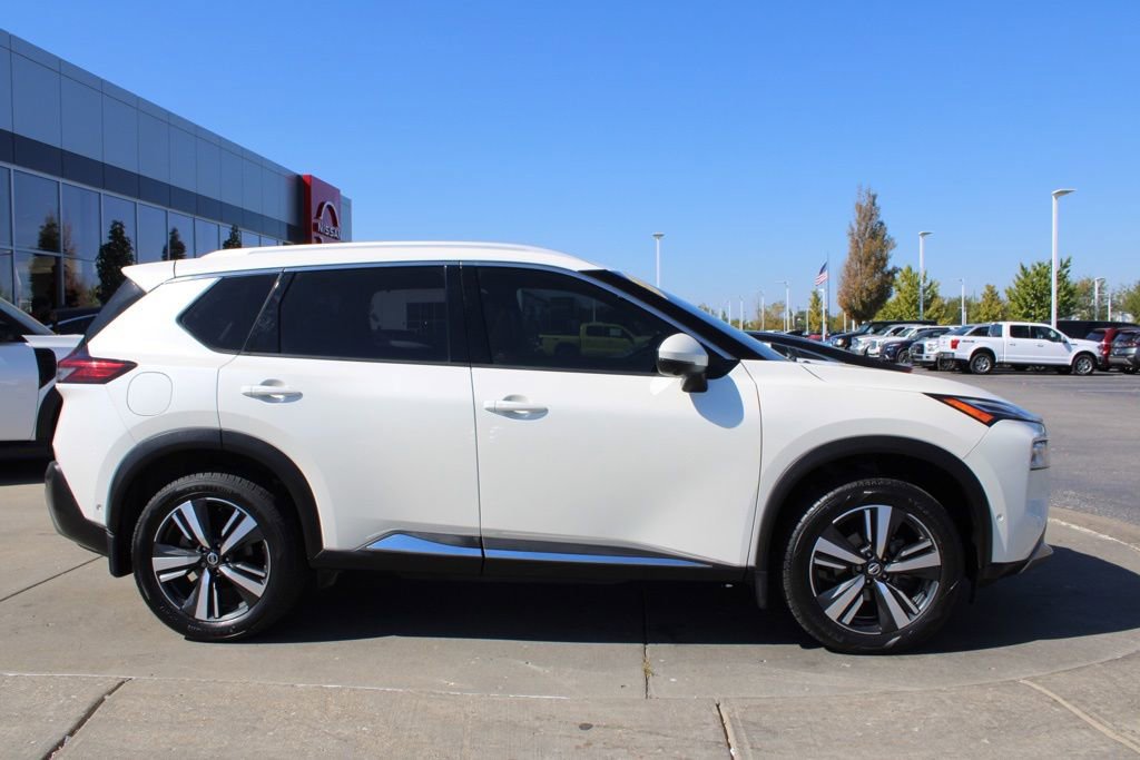 Used 2021 Nissan Rogue Platinum image 6