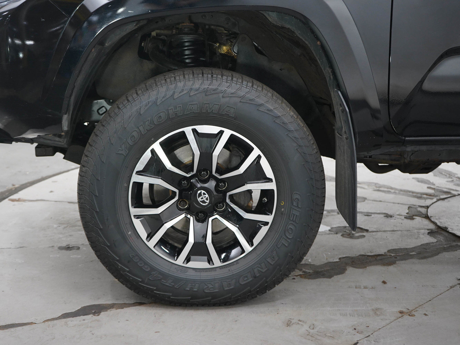 Used 2021 Toyota Tacoma TRD Off-Road AWD/4WD image 28