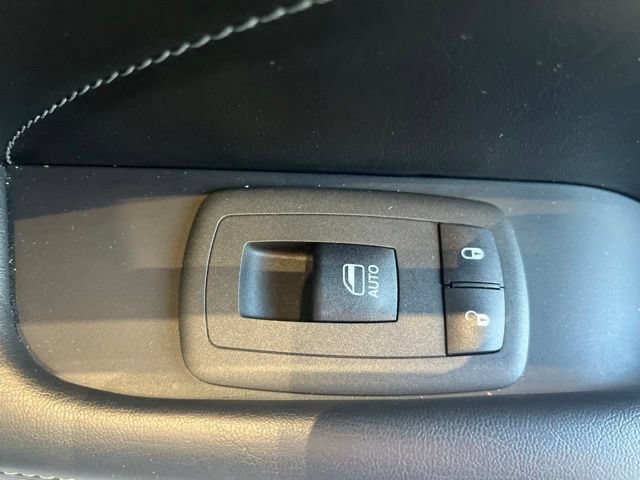Used 2022 Dodge Challenger R/T Scat Pack RWD image 30