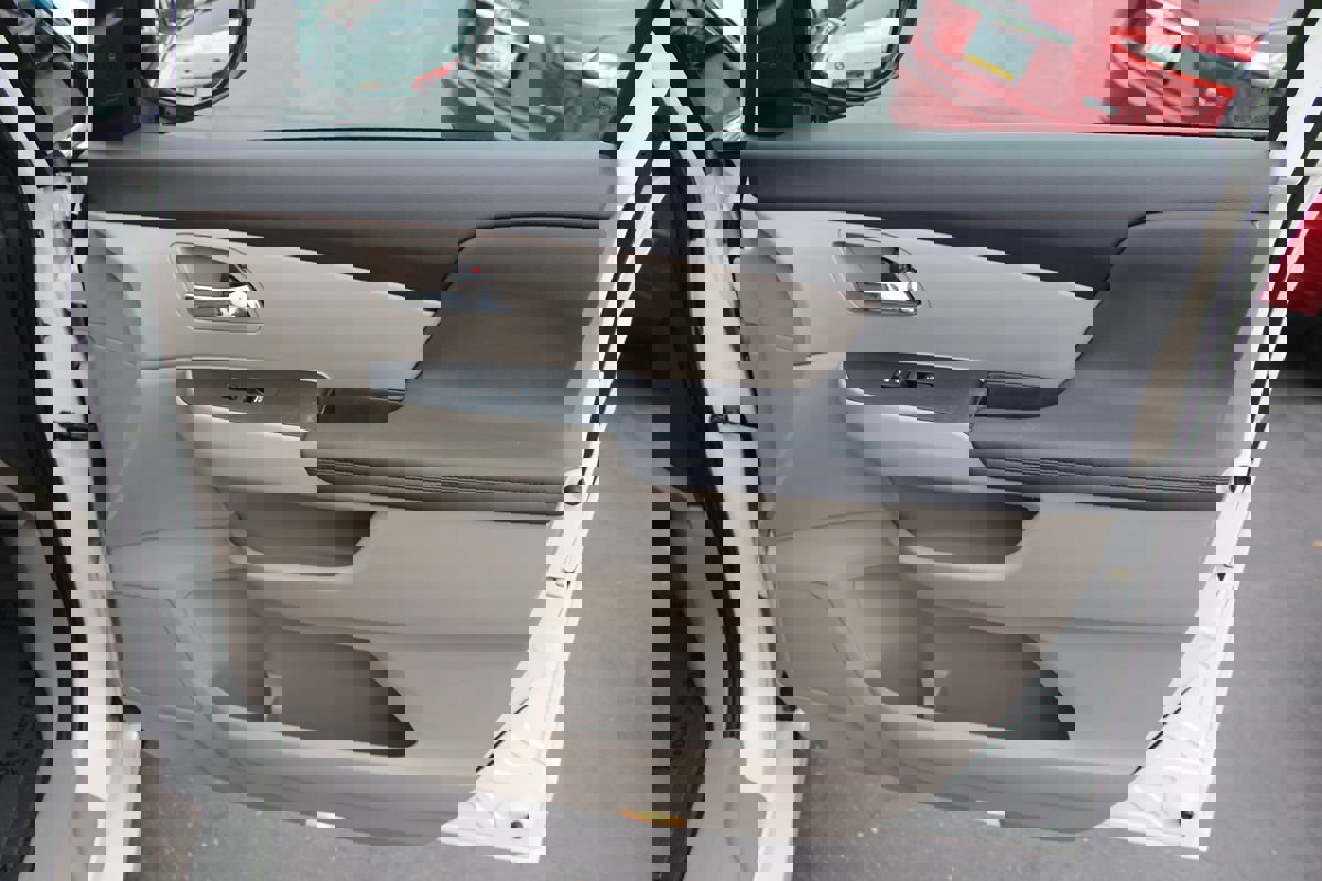 Used 2015 Honda Odyssey Touring Elite image 20