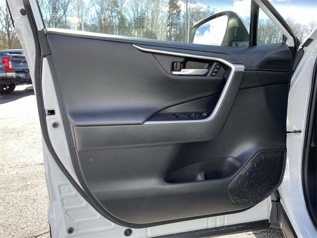 Used 2023 Toyota RAV4 Limited image 18
