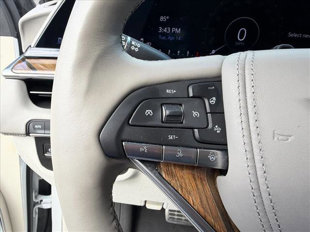 Used 2023 Cadillac Escalade Sport Platinum w/ LPO, ONYX Package image 15