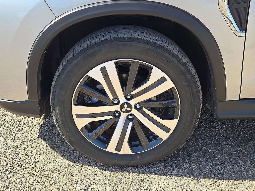 Used 2026 Mitsubishi Outlander Sport SE image 10