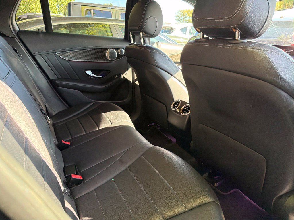 Used 2020 Mercedes-Benz GLC 300 4MATIC image 7