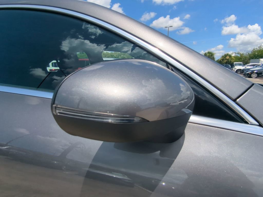 Used 2024 Mercedes-Benz CLA 250 4MATIC image 24