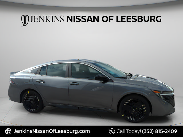 Used 2026 Nissan Sentra SR w/ Floor Mat Package FWD image 5
