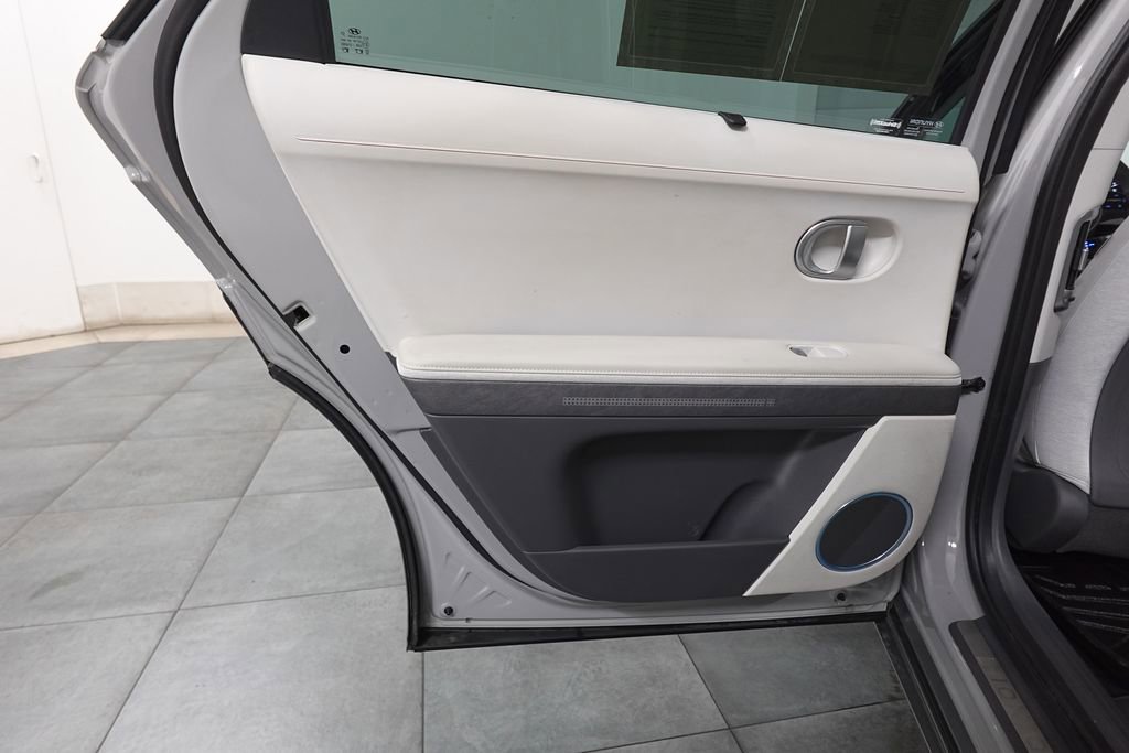 Used 2024 Hyundai Ioniq 5 Limited image 28