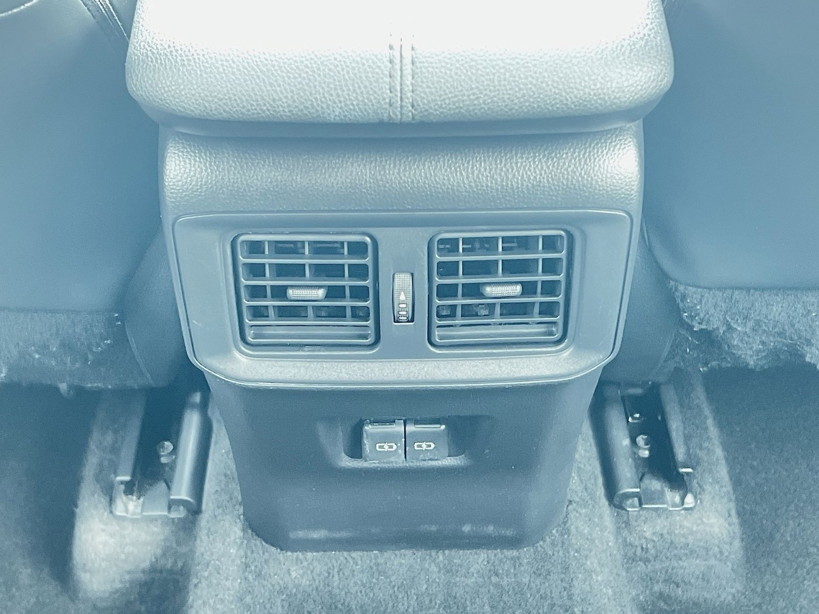 Used 2023 Toyota RAV4 XLE image 23