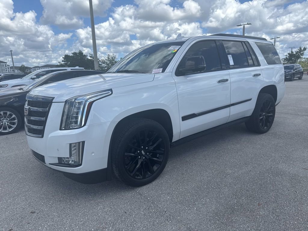 Used 2017 Cadillac Escalade Premium Luxury image 7