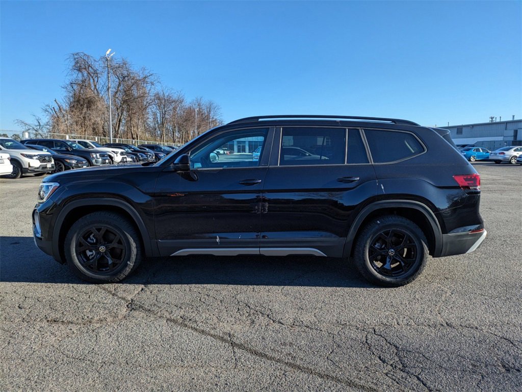 New 2024 Volkswagen Atlas Peak Edition SEL image 7