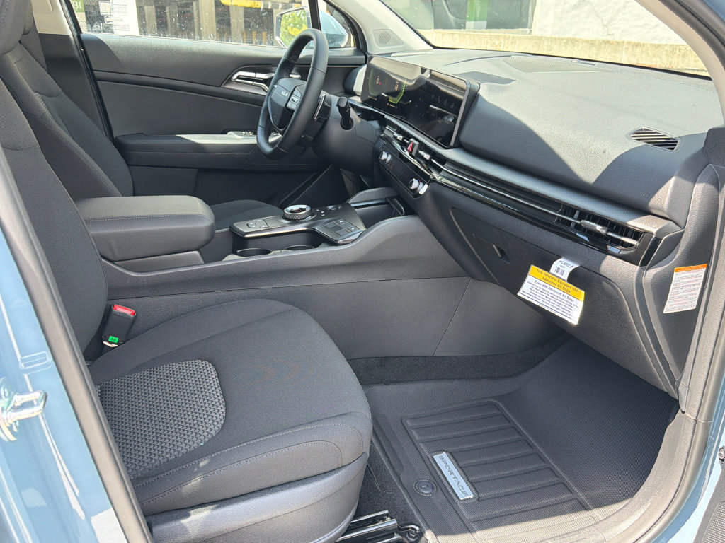 New 2027 Kia Sportage S FWD image 13