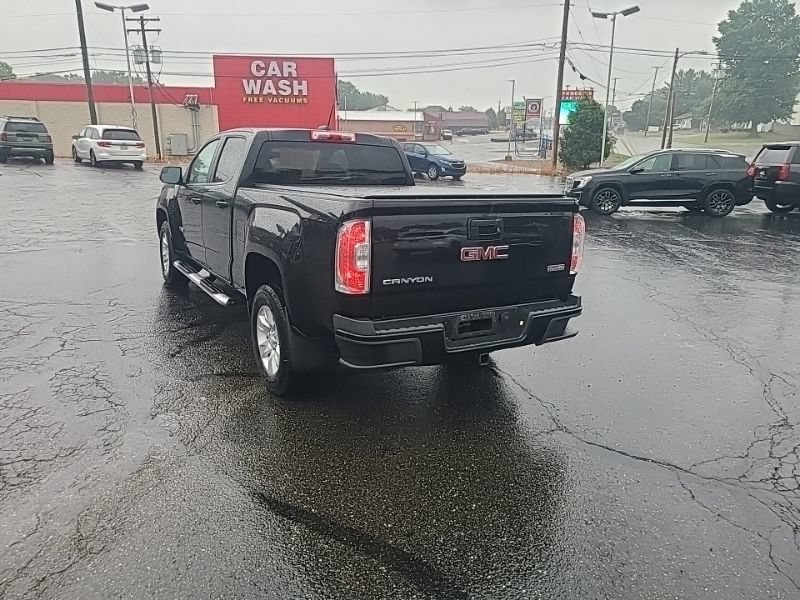 Used 2015 GMC Canyon SLE w/ All-Terrain Package AWD/4WD image 4