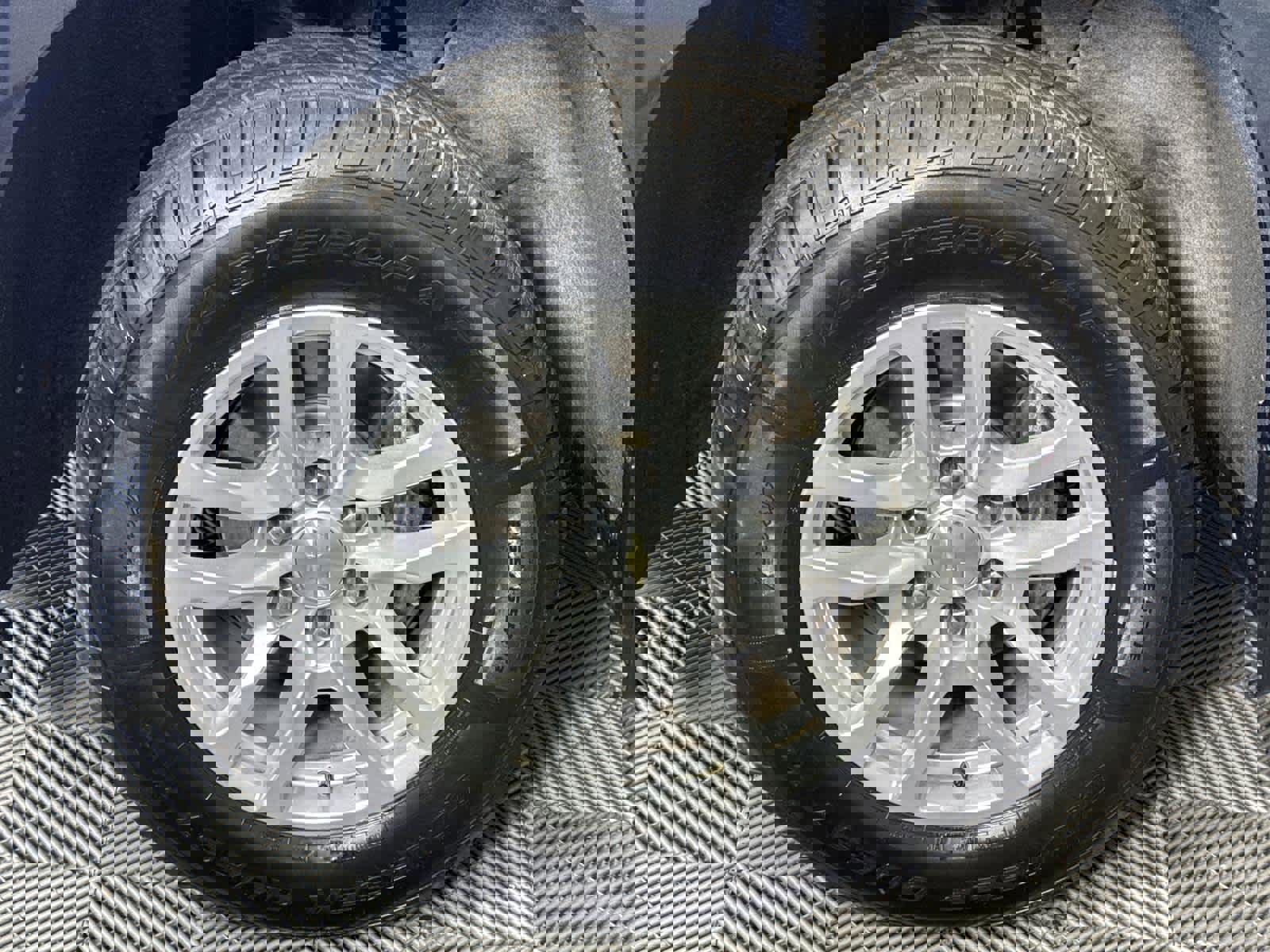 Used 2020 Chevrolet Silverado 1500 LT w/ Trailering Package image 10