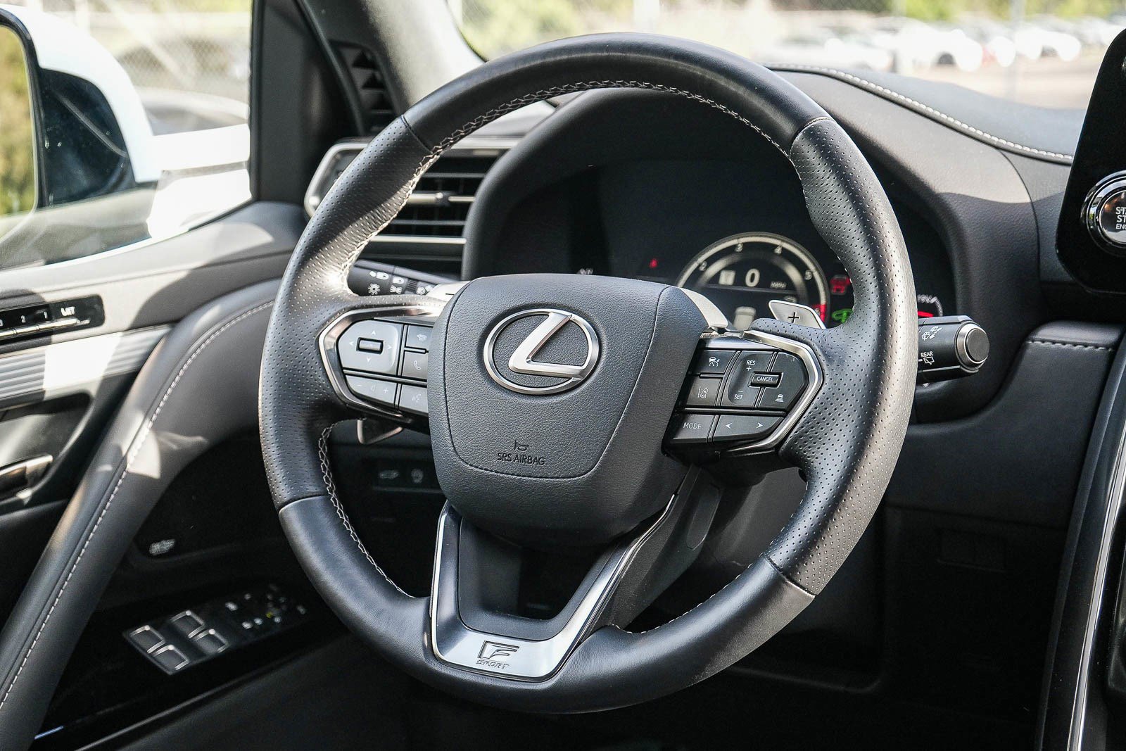 Used 2024 Lexus LX 600 F Sport AWD/4WD image 15