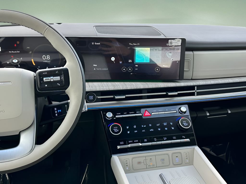 Used 2025 Hyundai Santa Fe Calligraphy image 18
