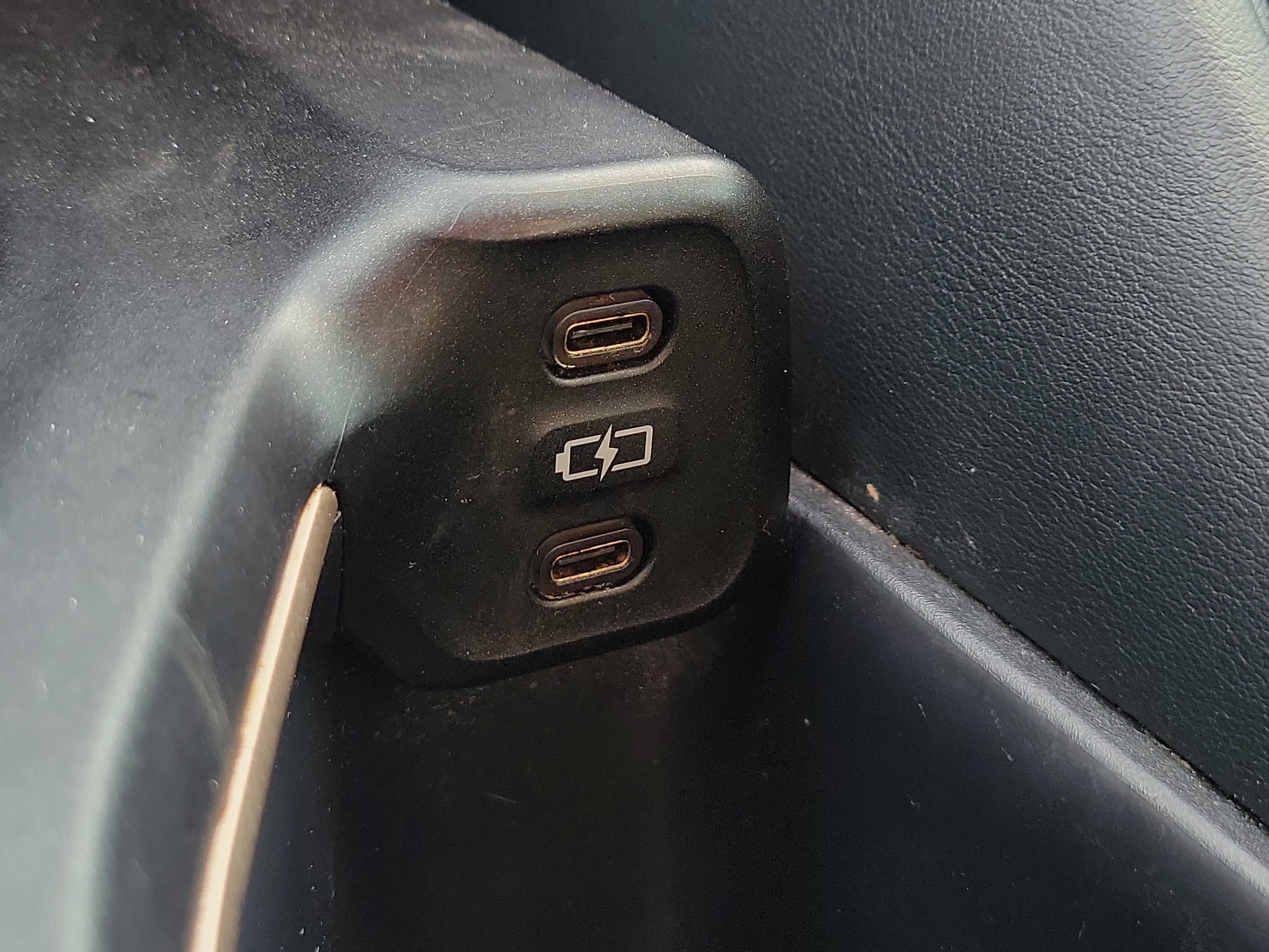 Used 2023 Toyota Crown Limited image 29