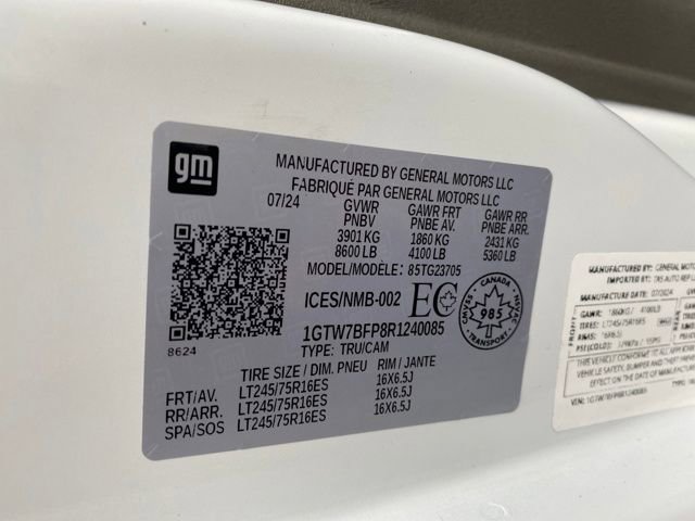 Used 2024 GMC Savana 2500 Extended w/ Driver Convenience Package image 23