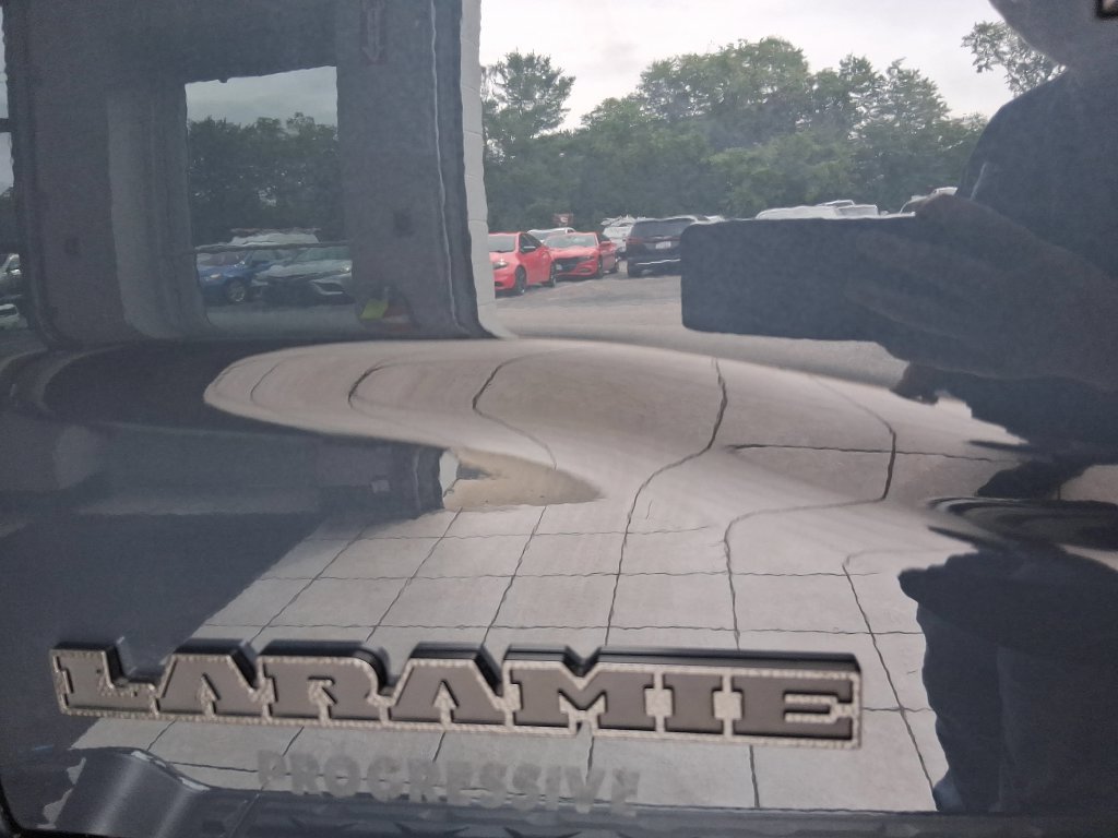Used 2026 RAM 2500 Laramie AWD/4WD image 7