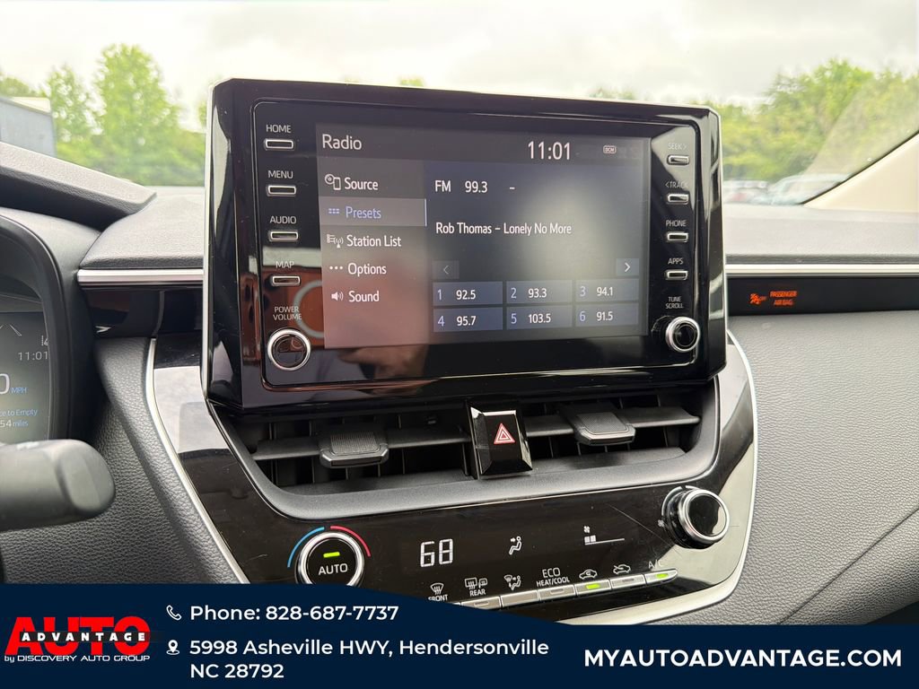 Used 2020 Toyota Corolla LE FWD image 16