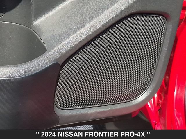 Used 2024 Nissan Frontier PRO-4X w/ Technology Package AWD/4WD image 13