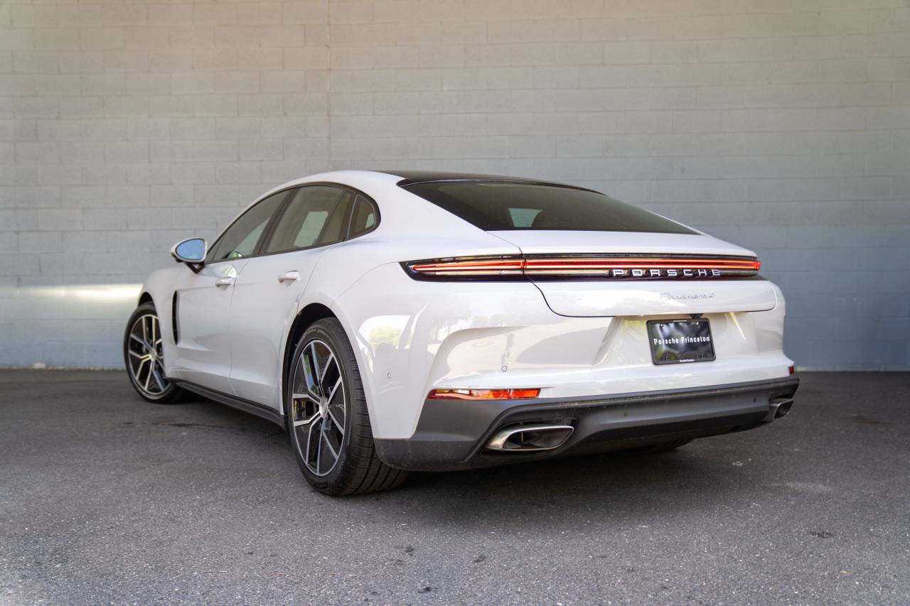 New 2026 Porsche Panamera 4 AWD/4WD image 3