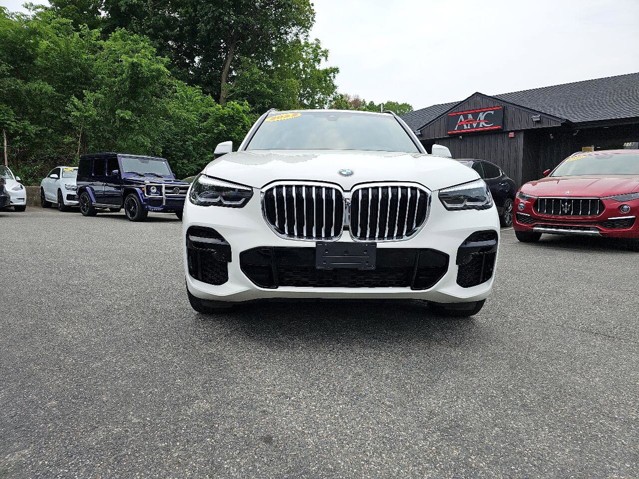Used 2022 BMW X5 xDrive40i w/ M Sport Package image 14