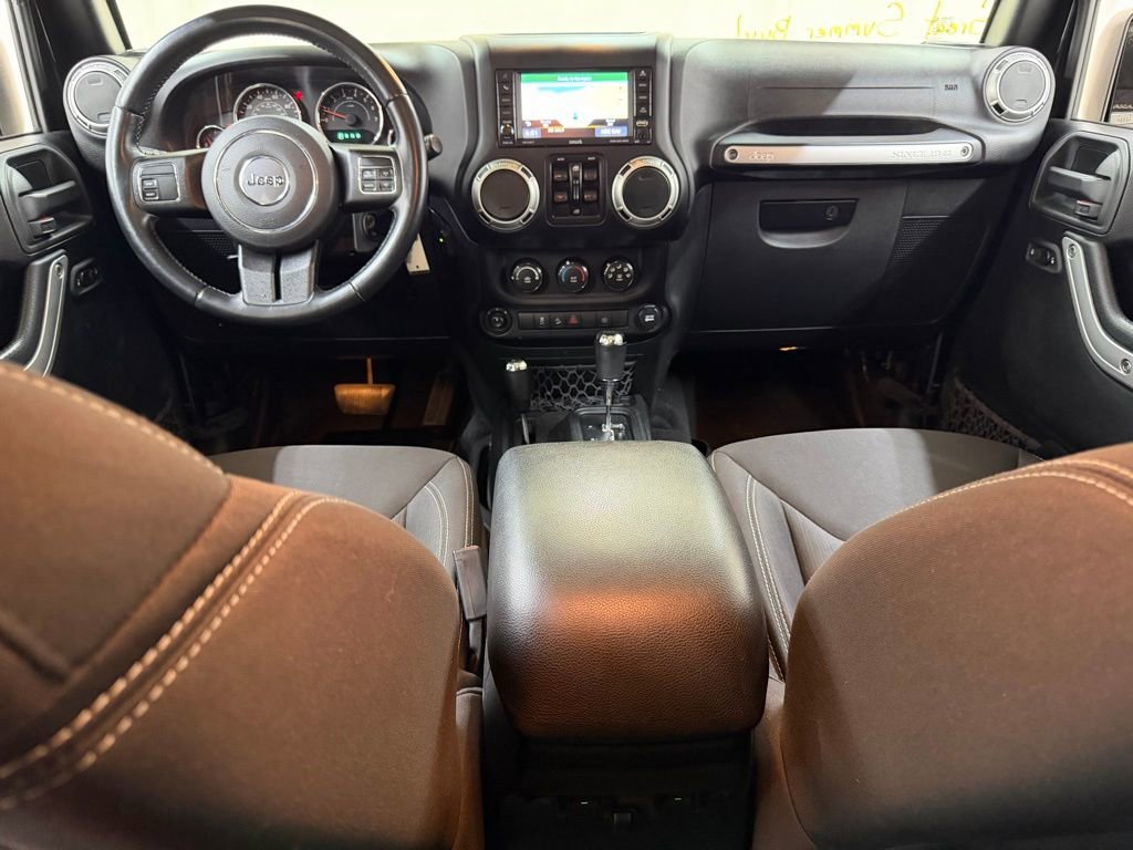 Used 2017 Jeep Wrangler Unlimited Sahara image 28