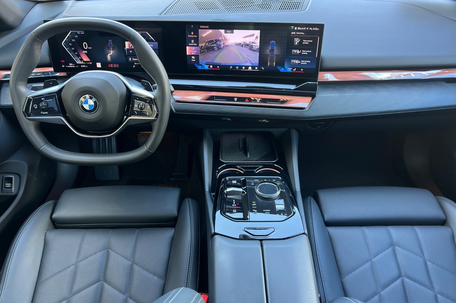 Used 2024 BMW 540i xDrive w/ Convenience Package AWD/4WD image 15