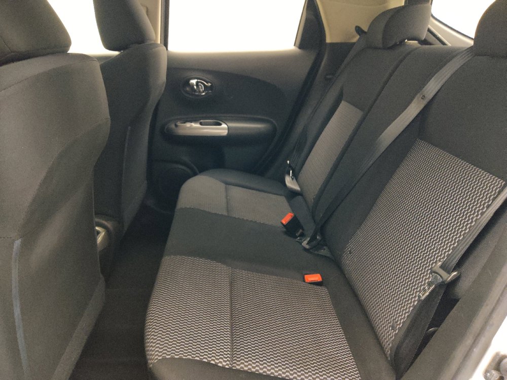Used 2016 Nissan Juke S FWD image 18