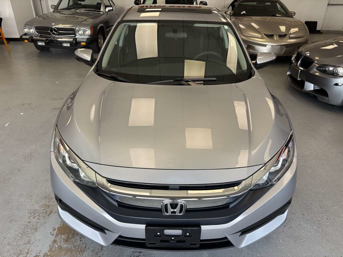 Used 2016 Honda Civic EX image 2