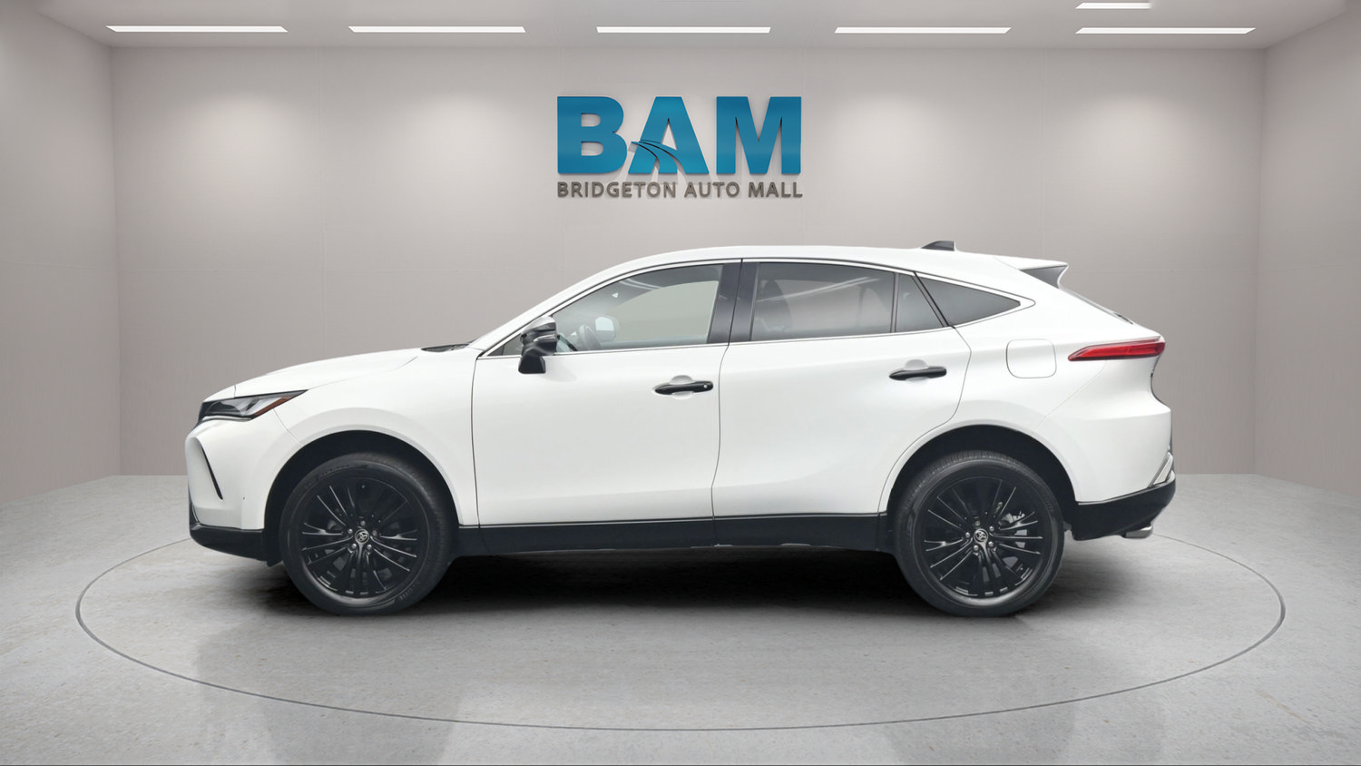 Used 2023 Toyota Venza Nightshade AWD/4WD image 4