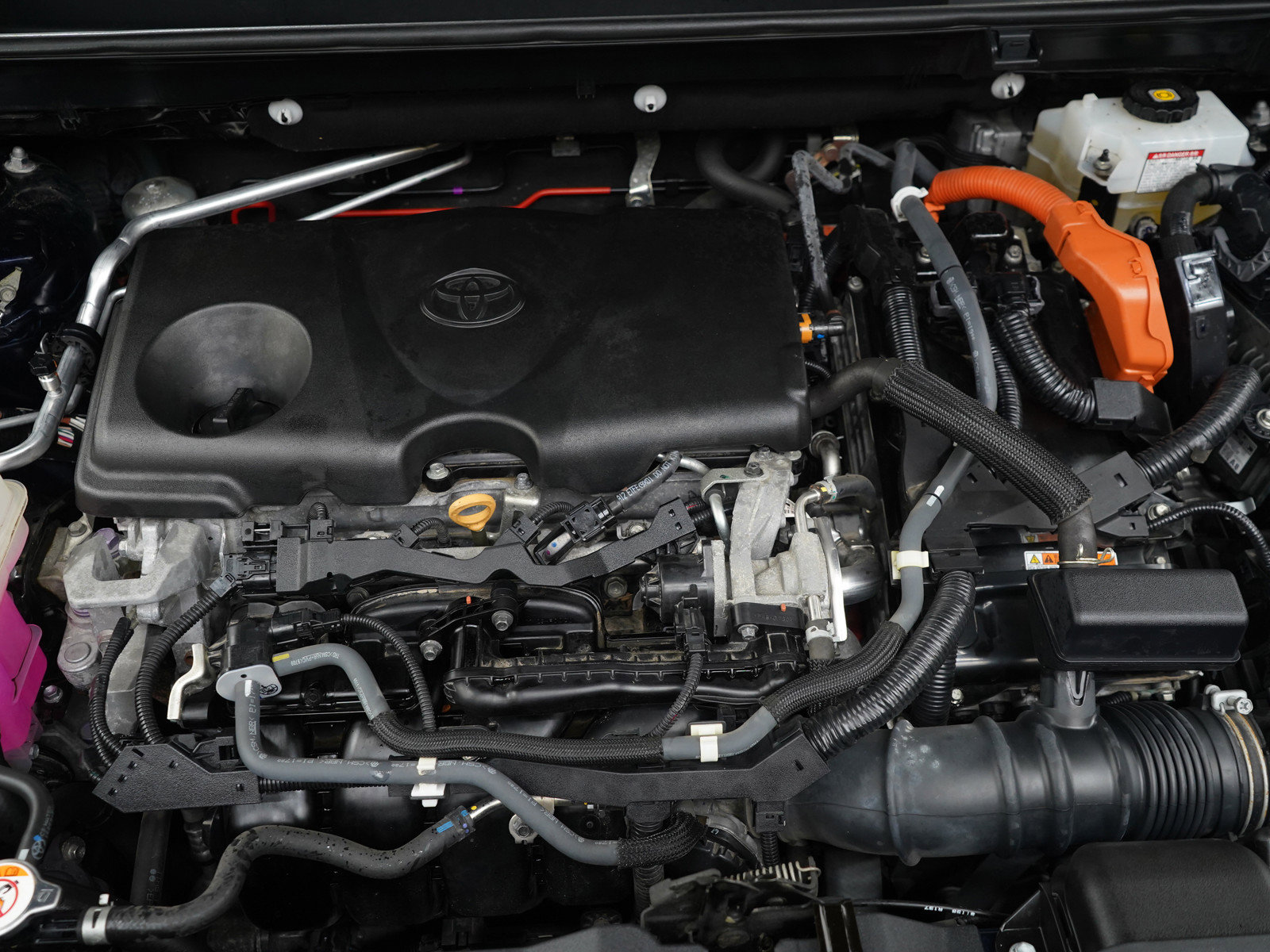 Used 2020 Toyota RAV4 XSE AWD/4WD image 31