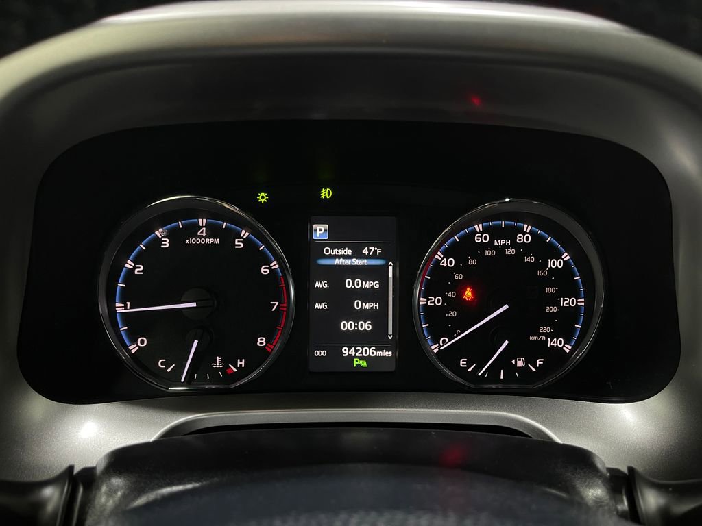 Used 2017 Toyota RAV4 Limited image 23