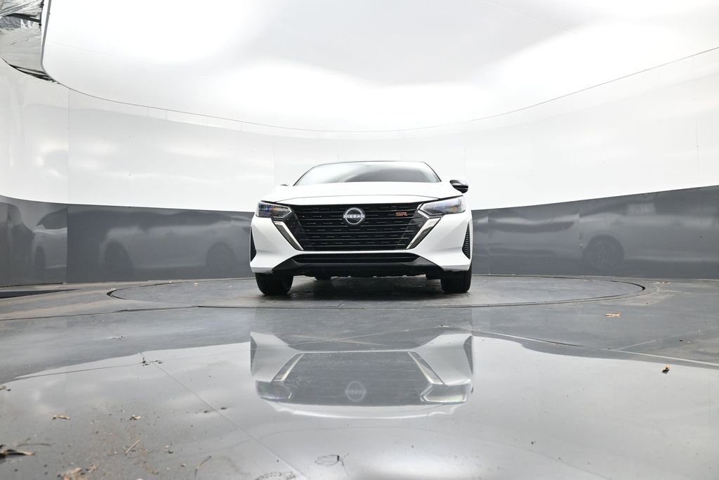 Used 2025 Nissan Sentra SR image 40