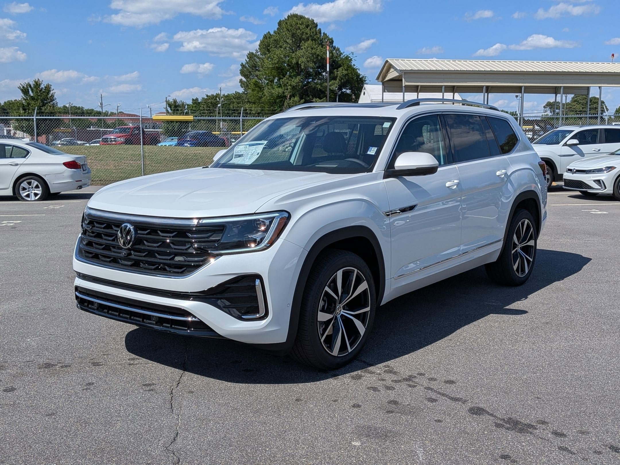 New 2026 Volkswagen Atlas SEL Premium R-Line AWD/4WD image 7