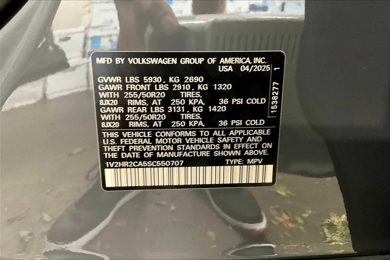 New 2025 Volkswagen Atlas SE image 34